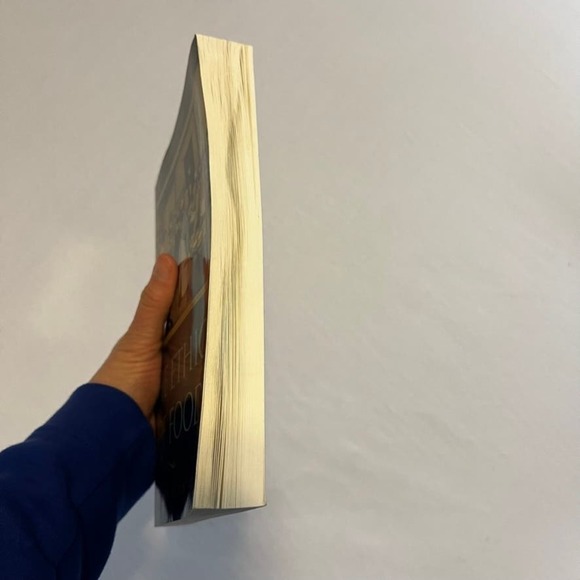 The Ethics of Food  A reader for the 21st Century by Gregory Pence - Picture 4 of 5